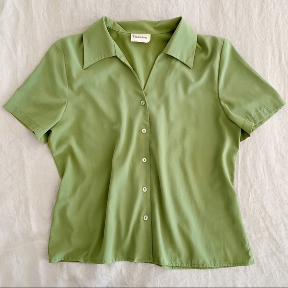 **SOLD ON DEPOP** Vintage olive green retro - Picture 3 of 4